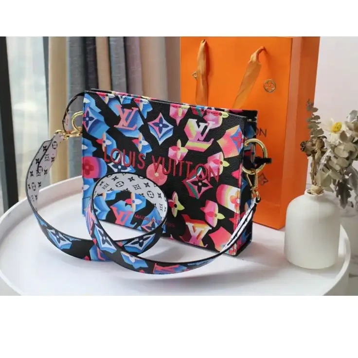 Brother Sam Yupoo Bags LV 205B570044 0822